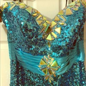 RJ CRUSH Sequin Formal
